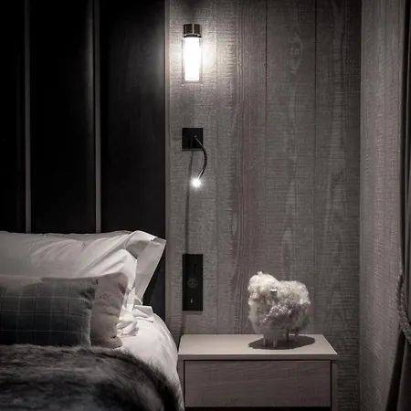 De Luxe A Courchevel: 5 Chambres, Terrasse Et Service De Conciergerie - Fr-1-613a-37 شقة