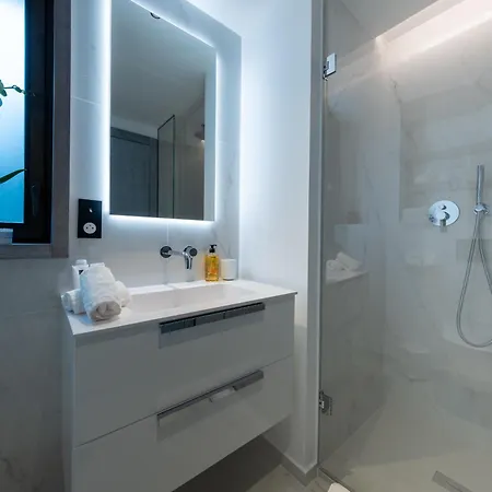 Апартаменты De Luxe A Courchevel: 5 Chambres, Terrasse Et Service De Conciergerie - Fr-1-613a-37 *