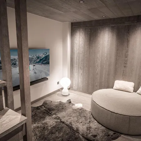 De Luxe A Courchevel: 5 Chambres, Terrasse Et Service De Conciergerie - Fr-1-613a-37 *