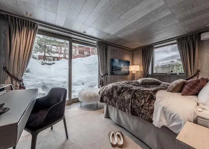 De Luxe A Courchevel: 5 Chambres, Terrasse Et Service De Conciergerie - Fr-1-613a-37 Lägenhet *