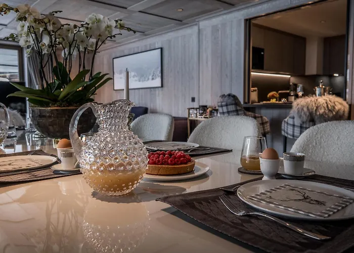 De Luxe A Courchevel: 5 Chambres, Terrasse Et Service De Conciergerie - Fr-1-613a-37 Lägenhet Courchevel